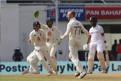 ঘরের মাঠে ভারতের লজ্জার হার