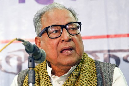বিএনপি টিকা নেবে না, এটা কখনো বলেনি: নজরুল

