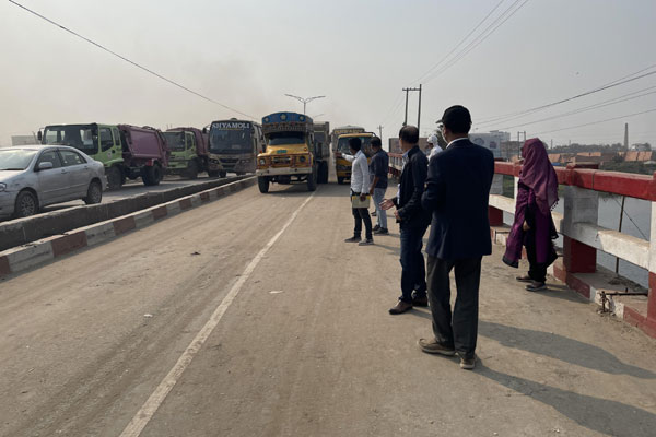 সালেহপুর সেতু দিয়ে শুরু যান চলাচল