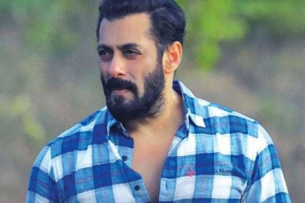 'সময় আছে পালিয়ে যাও', বন্ধুর স্ত্রীকে বার্তা সালমান খানের