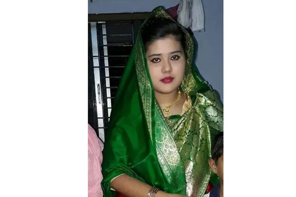 পরকীয়ার জের ধরে টাকা ও স্বর্ণালঙ্কার নিয়ে প্রবাসীর স্ত্রী উধাও