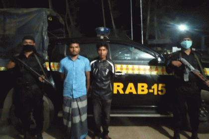 টেকনাফে ইয়াবা ও নগদ টাকাসহ দুই রোহিঙ্গা আটক