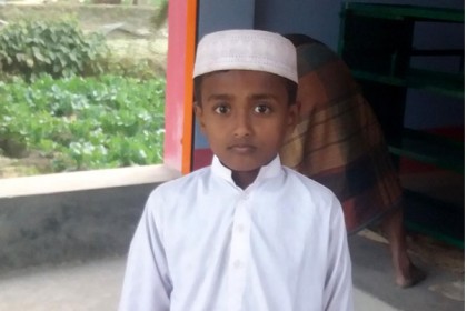 কুমিল্লায় মাদ্রাসার বেডিংয়ের নিচ থেকে ছাত্রের মরদেহ উদ্ধার