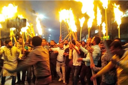 রাজধানীতে রিজভীর মশাল মিছিল


