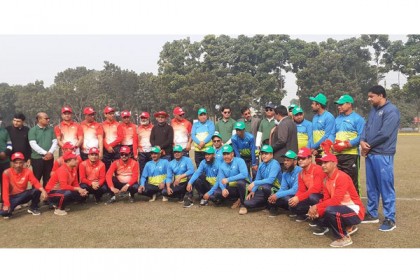তেঁতুলিয়ায় ক্রিকেট খেলা ঘিরে মিলনমেলা

