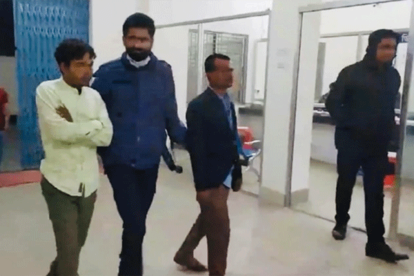 কিশোরী গণধর্ষণের অভিযোগে ৪ যুবক গ্রেফতার
