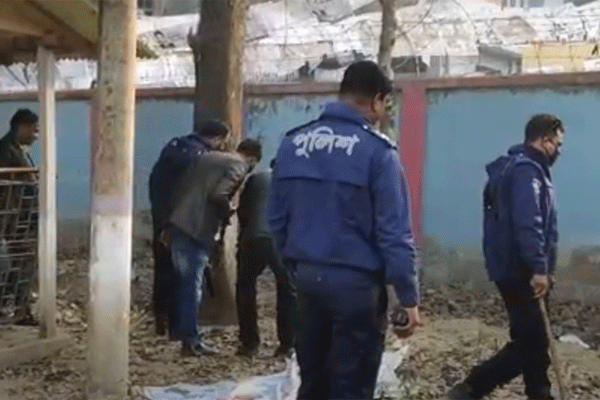 বোমা বিস্ফোরণে ঠাকুরগাঁওয়ে ভোটারদের মধ্যে আতঙ্ক