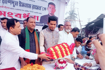 তরুণদের অনলাইন ও অফলাইনে সক্রিয় থাকার আহবান