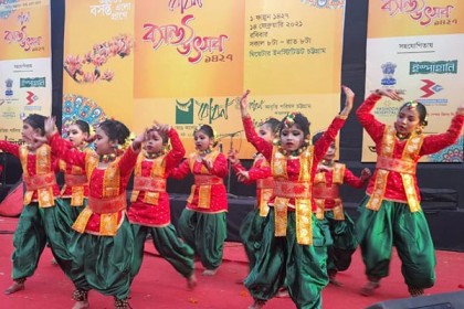 'নিবিড় অন্তরতর বসন্ত এল প্রাণে’ 