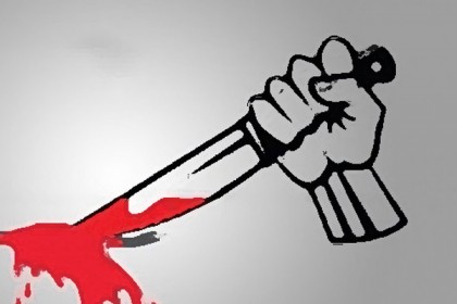 রাজধানীতে ঘরে ঢুকে মা-মেয়েসহ ৩ জনকে কুপিয়ে জখম 