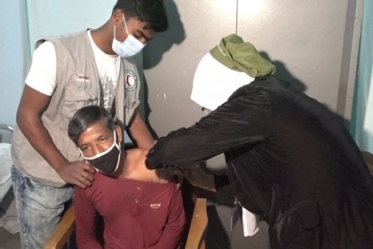 বরিশালে ৮ দিনে টিকা নিয়েছেন অর্ধলাখ