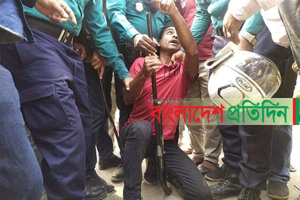 সিলেটে সংঘর্ষকালে আগ্নেয়াস্ত্রসহ পরিবহন শ্রমিক আটক
