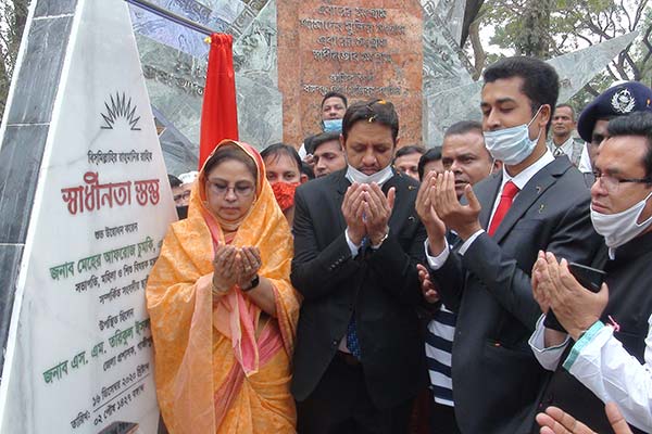 কালীগঞ্জে স্বাধীনতা স্তম্ভ ও কালীগঞ্জ কেন্দ্রীয় শহীদ মিনার উদ্বোধন 