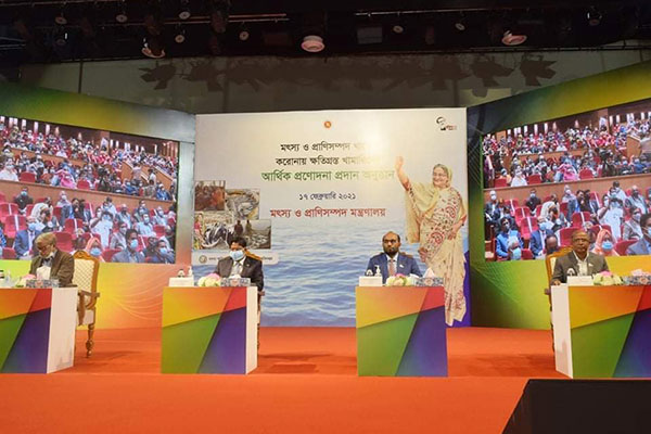 করোনায় ক্ষতিগ্রস্ত প্রায় ৫ লাখ খামারিকে আর্থিক প্রণোদনা দিয়েছে সরকার


