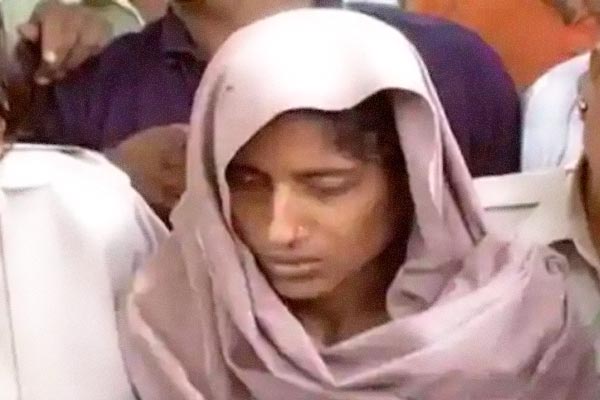 স্বাধীন ভারতে প্রথম নারী হিসেবে ফাঁসি হতে পারে শবনম আলীর
