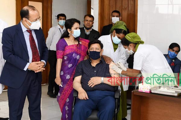 ভ্যাকসিন নিতে লোকজন আমেরিকা থেকে বাংলাদেশে আসছে : পররাষ্ট্রমন্ত্রী
