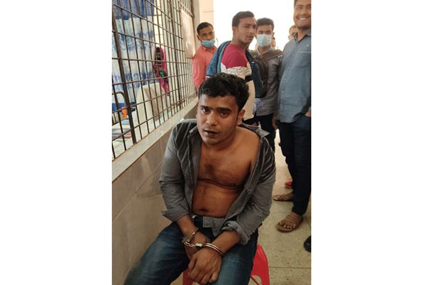 হরিণাকুণ্ডুতে জনতার হাতে মোটরসাইকেল চোর আটক 