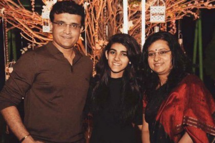 যে কারণে থানায় অভিযোগ করলেন সৌরভের স্ত্রী

