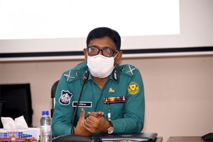 কেন্দ্রীয় শহীদ মিনারে মাস্ক ছাড়া কাউকে প্রবেশ করতে দেয়া হবে না: ডিএমপি কমিশনার


