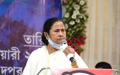 ‘দিদিকে পরে লড়বি, আগে ভাতিজাকে লড়’ অমিত শাহকে তোপ মমতার 