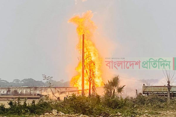 ঘোড়াশাল সার কারখানায় ভয়াবহ অগ্নিকাণ্ড