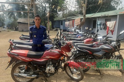 বাঘাইছড়িতে ইয়াবাসহ ১৬ মোটরসাইকেল জব্দ