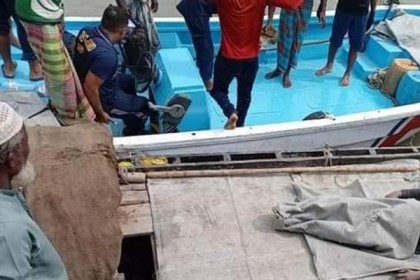 সাতক্ষীরায় নৌকাডুবির ঘটনায় মরদেহ উদ্ধার
