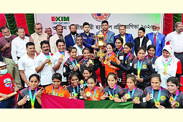 হ্যান্ডবলে হ্যাটট্রিক চ্যাম্পিয়ন আনসার