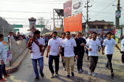 চাঁপাইনবাবগঞ্জে বঙ্গবন্ধু শেখ মুজিব ম্যারাথন অনুষ্ঠিত