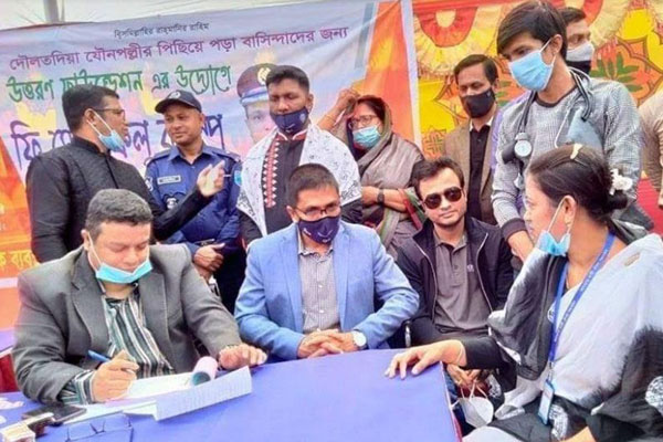 দৌলতদিয়া যৌনপল্লীতে ফ্রি মেডিকেল ক্যাম্প