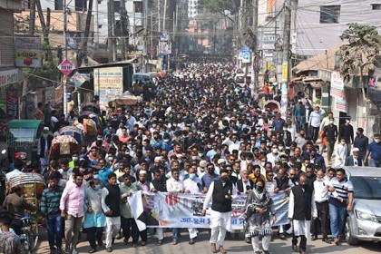 কুমিল্লায় অমর একুশে পালিত