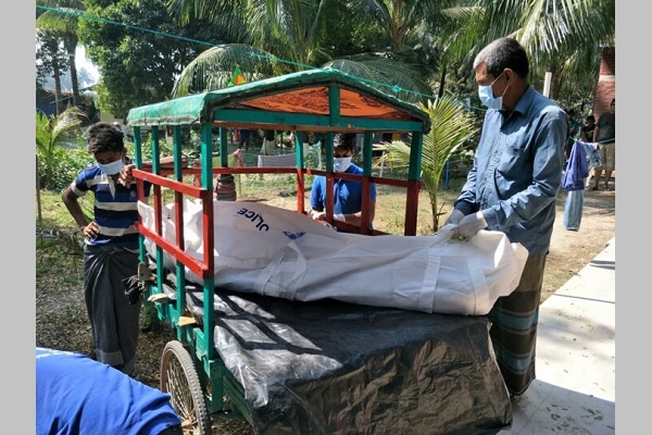 হোটেল কক্ষ থেকে পর্যটকের মরদেহ উদ্ধার