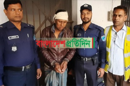 নাগেরপাড়ায় মাকে কুপিয়ে হত্যা করল ছেলে