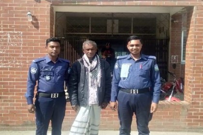 সরকারি চাল আত্মসাতের মামলার আসামি গ্রেফতার