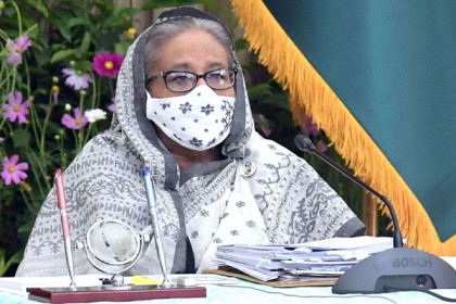 শিক্ষাপ্রতিষ্ঠান খুলে দেওয়ার বিষয়ে পর্যালোচনার নির্দেশ প্রধানমন্ত্রীর

