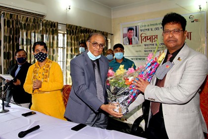 ইবি উপ-উপাচার্যকে সংবর্ধনা