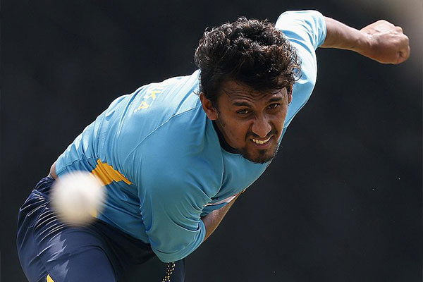 লঙ্কান শিবিরে ফিরলেন লাকমল