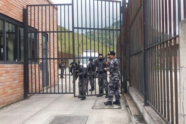 ইকুয়েডরে কারাগারে দাঙ্গায় নিহত ৬২