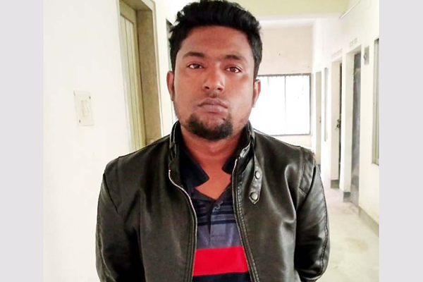 ঝালকাঠিতে ইয়াবাসহ মাদক ব্যবসায়ী গ্রেফতার