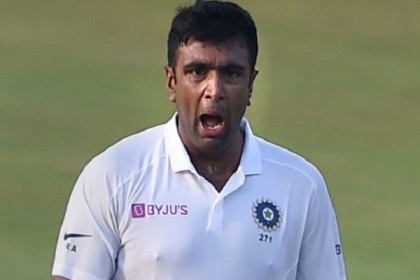অশ্বিনের দরকার ৬ উইকেট  
