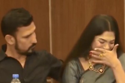 ওর কী সুখে থাকার কোনও রাইটস নাই : স্ত্রীকে সমালোচনার জবাবে নাসির