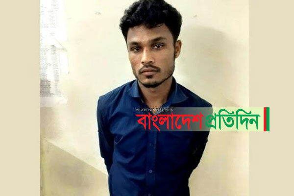 টেকনাফে পুলিশি অভিযানে মানব পাচারকারী দালাল গ্রেফতার
