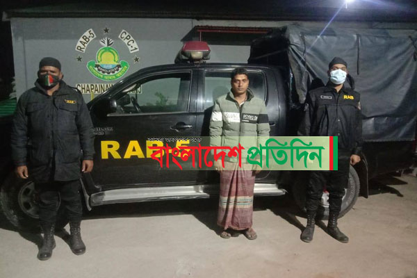 চাঁপাইনবাবগঞ্জে ১ হাজার ২৪৬ বোতল ফেনসিডিলসহ আটক ১