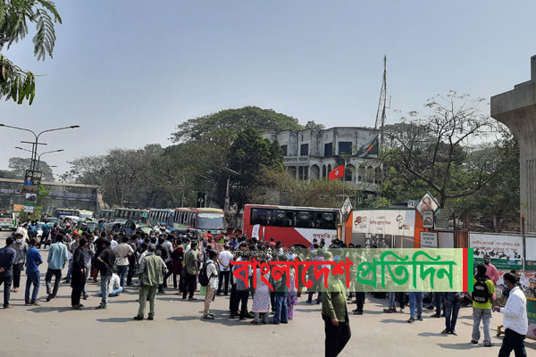 কারাগারে লেখক মোস্তাকের মৃত্যুর প্রতিবাদে শাহবাগে বিক্ষোভ 