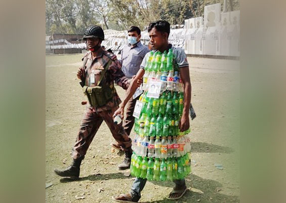 বোতল প্রতীকের সমর্থকের অদ্ভুত কাণ্ড!