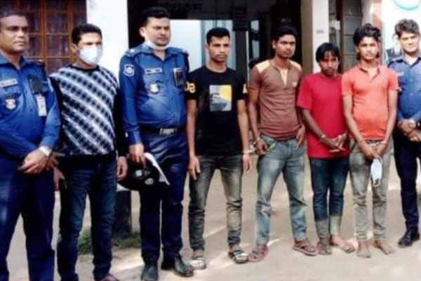 প্রেমের ফাঁদে ফেলে তরুণীকে গণধর্ষণ; গ্রেফতার ৪ জন