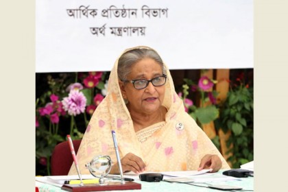 বিমা সেবায় গ্রাহকের স্বার্থকে সর্বাধিক গুরুত্ব দিতে হবে: প্রধানমন্ত্রী