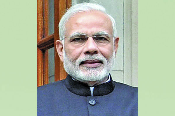 ভারতে তৈরি টিকা নিলেন মোদি