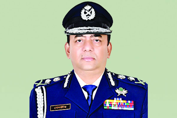 পুলিশকে কেন বারবার প্রতিপক্ষ বানানো হয়