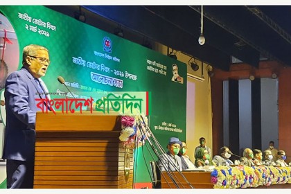 মাহবুব তালুকদারকে একহাত নিলেন সিইসি

